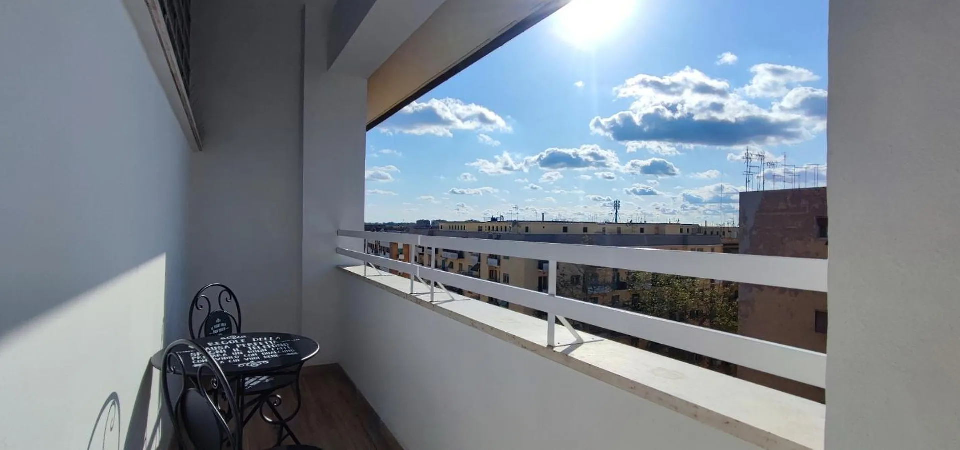 Rome Downtown Express Guest House O Affittacamere - Fast Connection To The City Centre 0*,  إيطاليا